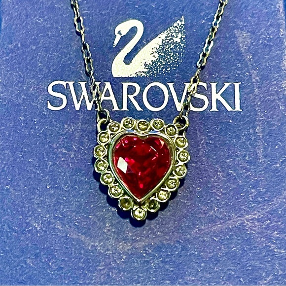 Swarovski Red Heart Crystal Necklace Mid-2000s w/ Original Box, Rhodium Chain - Picture 4 of 10